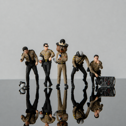 1:64 Florida Highway Patrol (FHP) S2 Motorcycle Unit Miniature Diorama Series - FHP S2 Motorcycle Police & Harley-Davidson Large Diorama Set
