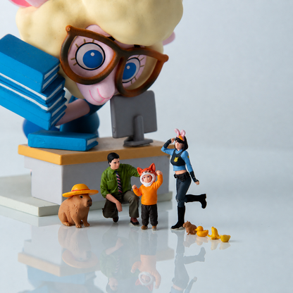 1:64 Park Encounter Miniature Figure Series - series gallery image
