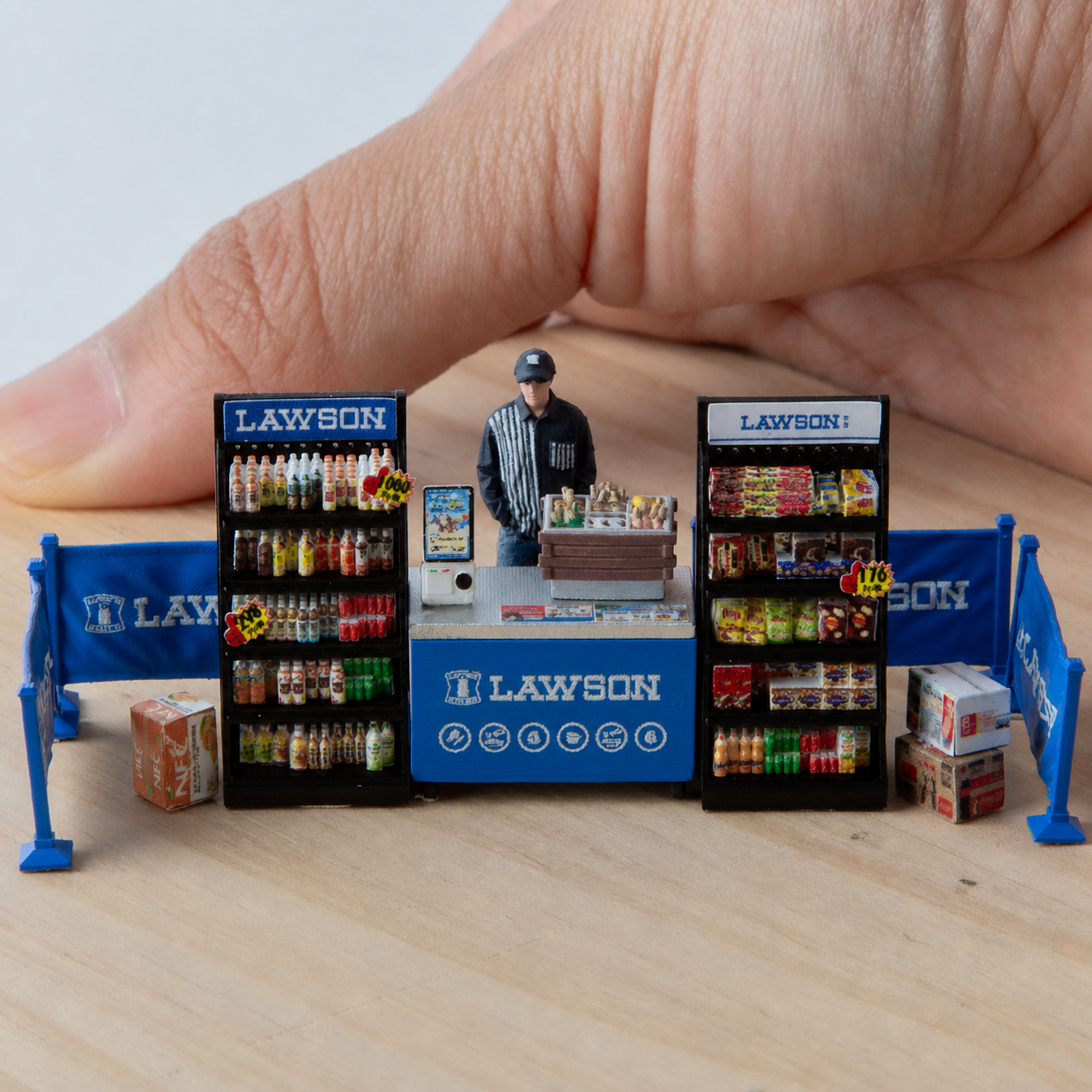 1:64 Lawson Convenience Store Outdoor Display Miniature Diorama Series - Lawson Outdoor Display Complete Diorama Set