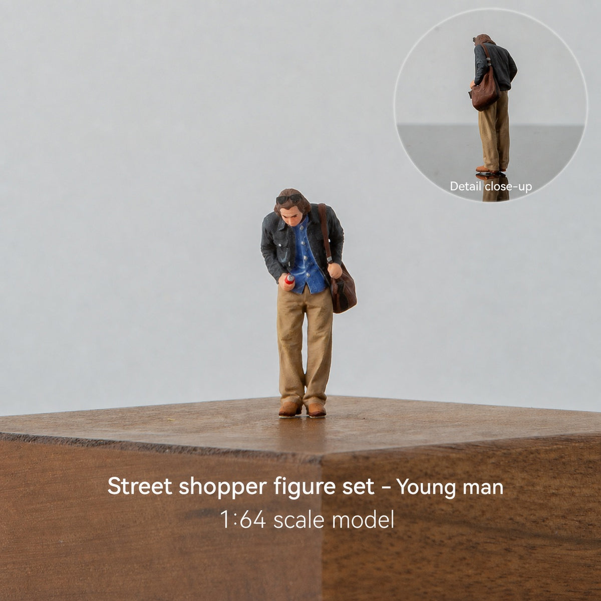 1:64 Street Shopping Miniature Figure Series - Young Man with Shoulder Bag Figure