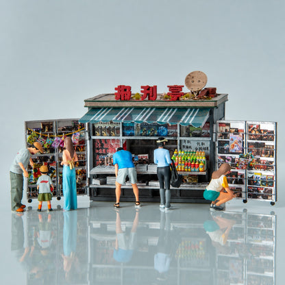 1:64 Old Street Newsstand Diorama Prop - additional product image 2