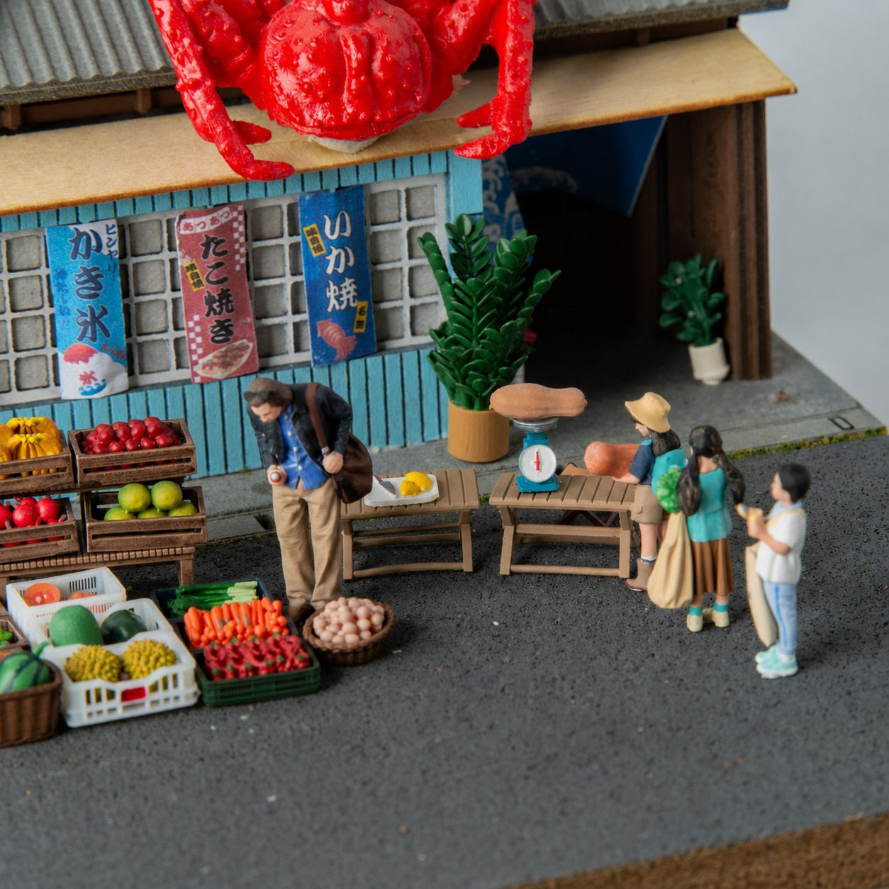 1:64 Street Shopping Miniature Figure Series - additional product image 9