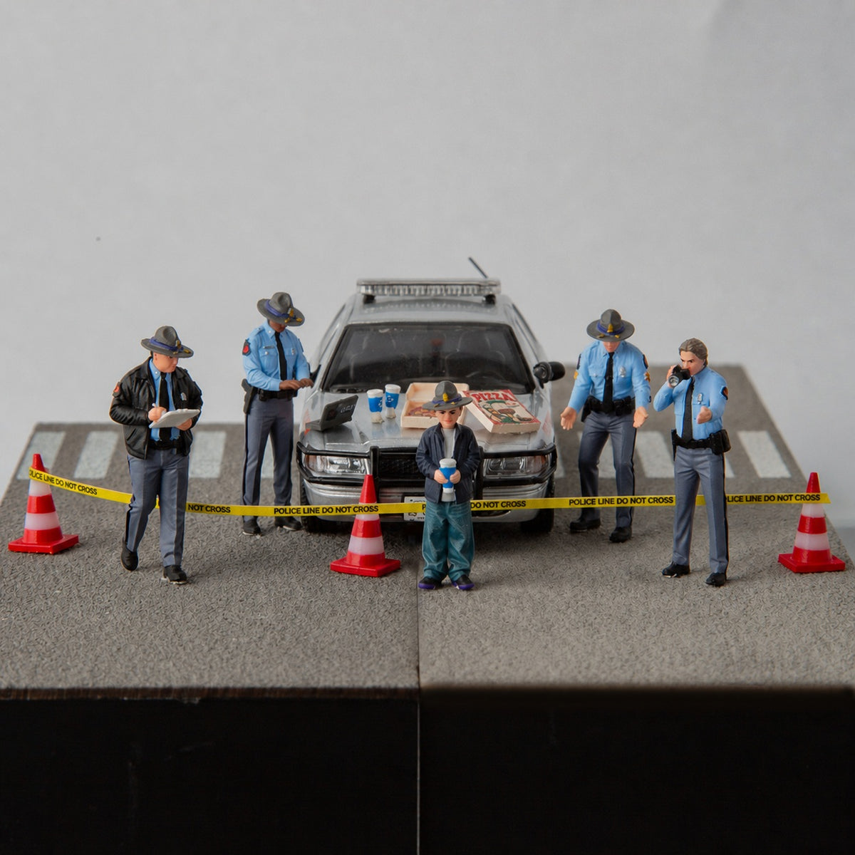 1:64 Georgia State Patrol (GSP) S1 Miniature Figure & Prop Series - additional product image 9