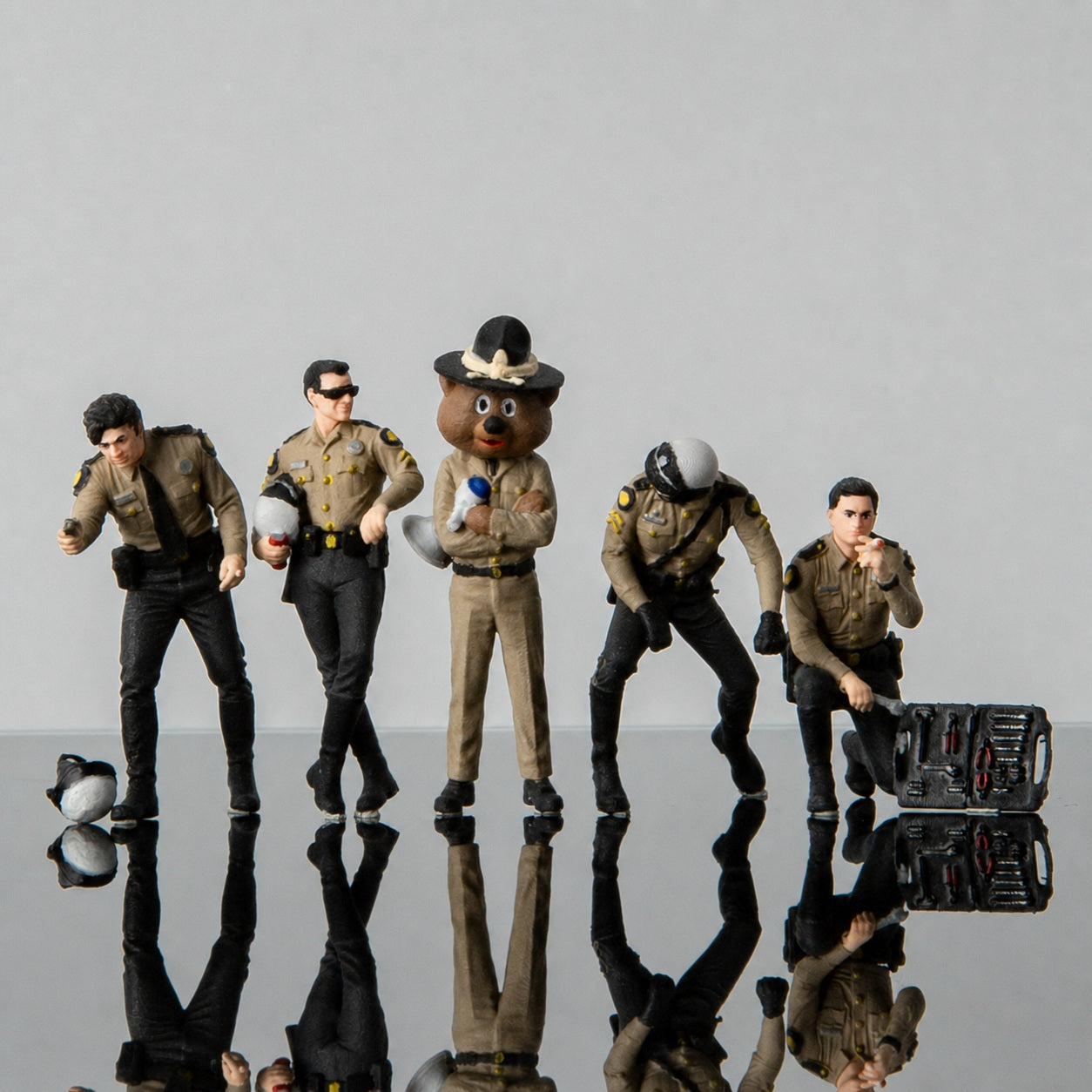 1:64 Florida Highway Patrol (FHP) S2 Motorcycle Unit Miniature Diorama Series - FHP S2 Motorcycle Police Small Figure Set