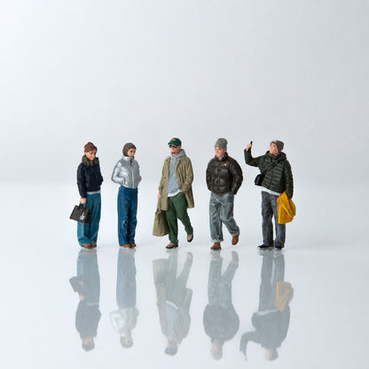 1:64 Everyday Winter Miniature Figure Series A - additional product image 7