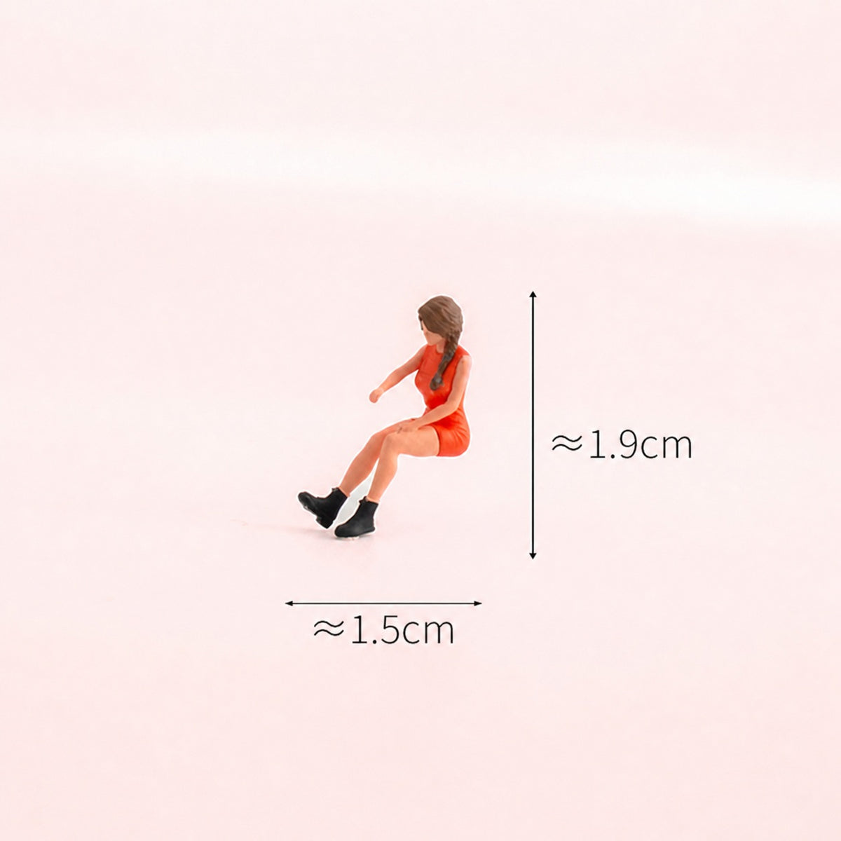 1:64 Racing Arcade Miniature Diorama Series - Seated Woman in Orange Dress Figure