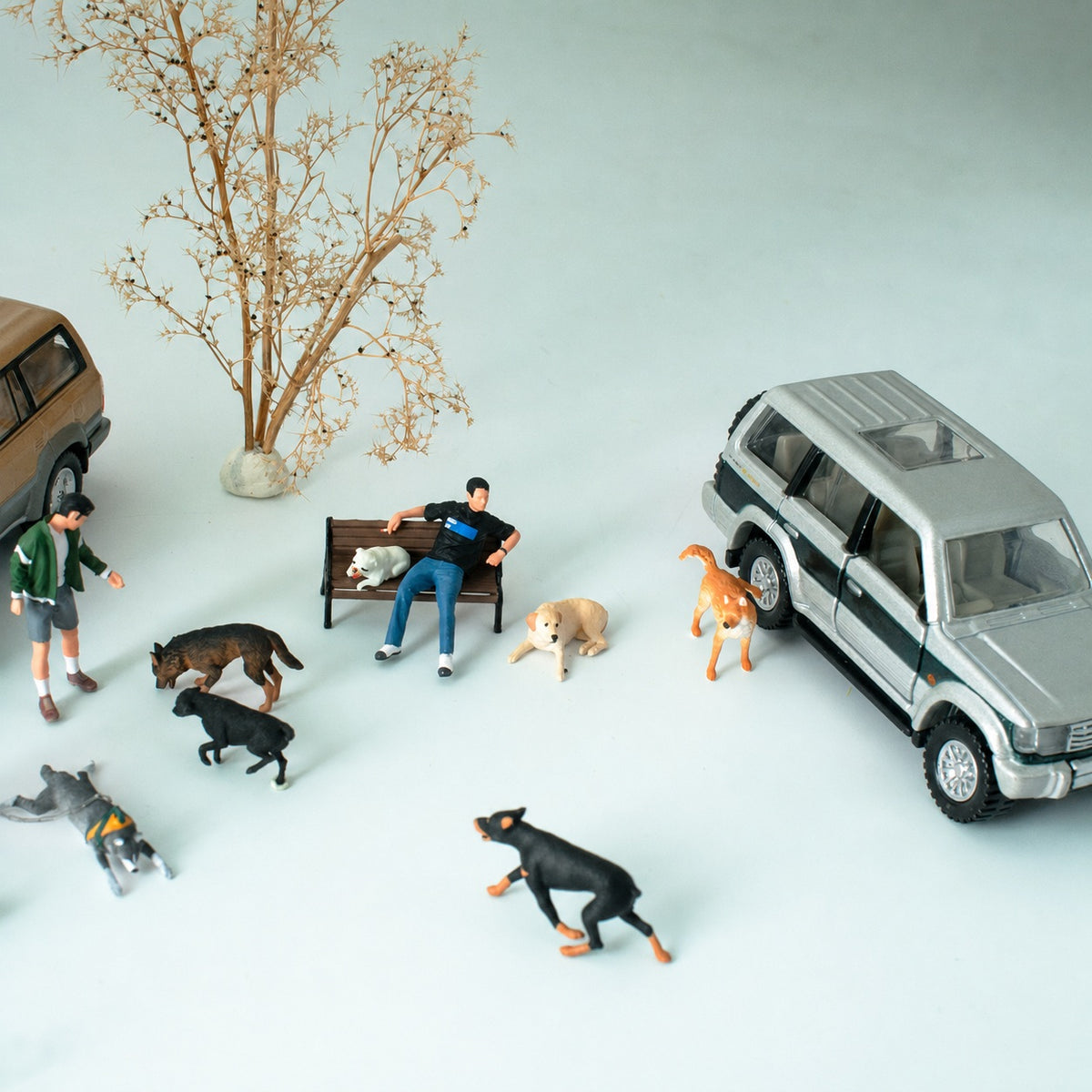 1:64 Everyday Street Scene Miniature Figure Series - additional product image 16