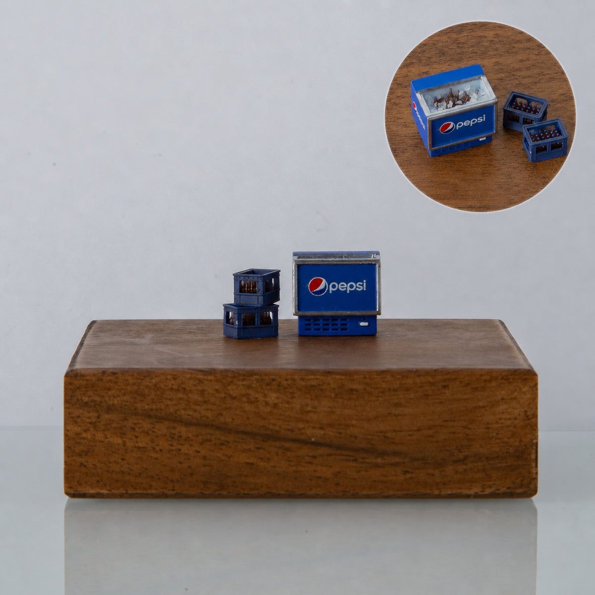 1:64 Branded Freezer S1 Miniature Diorama Prop Series - Pepsi Branded Freezer Diorama Prop