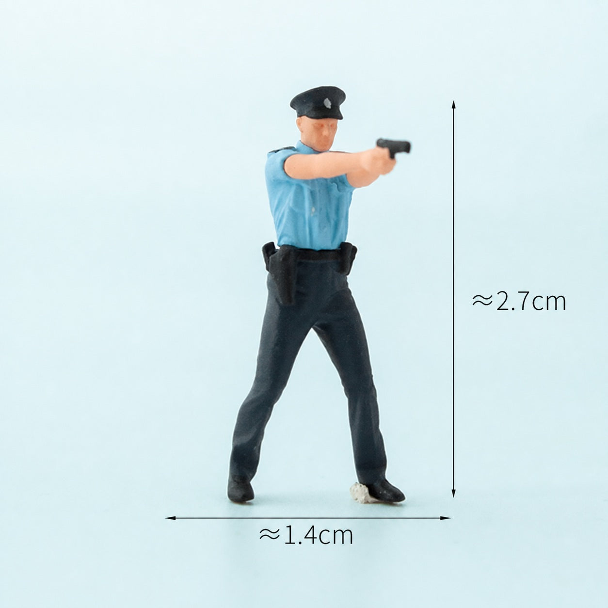1:64 Hong Kong Police Miniature Figure Series - Hong Kong Male Police Officer Aiming a Handgun Figure
