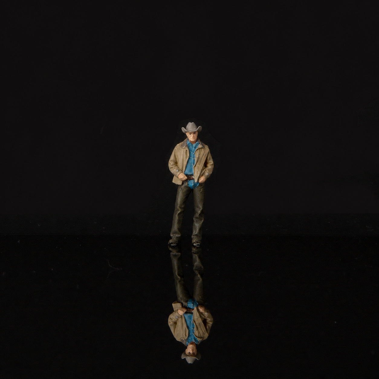 1:64 Texas Cowboy Miniature Diorama Series - Elderly Cowboy in Leather Chaps Figure