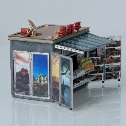 1:64 Old Street Newsstand Diorama Prop - additional product image 4