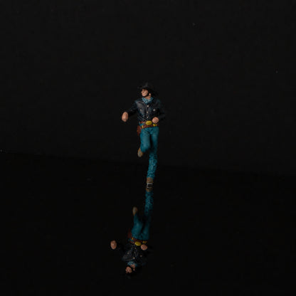 1:64 Texas Cowboy Miniature Diorama Series - Cowboy in One-Leg Leaning Pose Figure