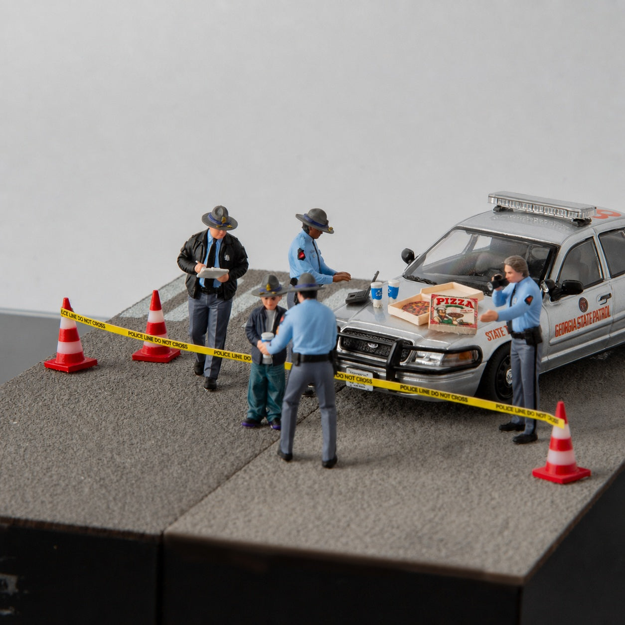 1:64 Georgia State Patrol (GSP) S1 Miniature Figure & Prop Series - additional product image 10