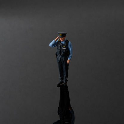 1:64 Japan MPD S1 Miniature Police Figure Series - Japan MPD S1 Traffic Cone Officer Figure