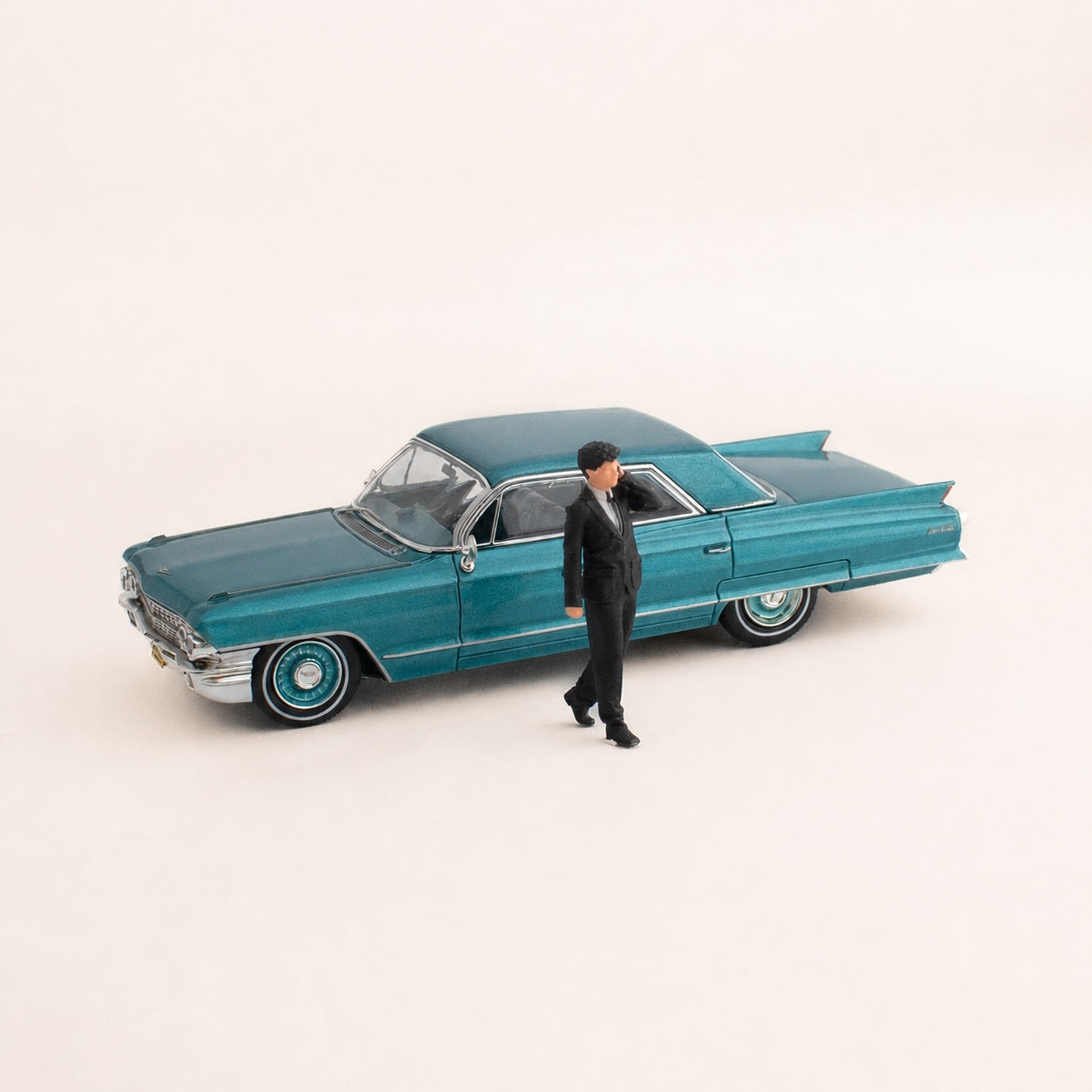 1:64 Business Suit Miniature Figure Series - Walking Man in Suit Talking on a Phone Figure